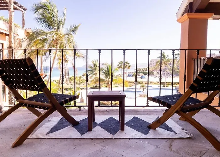 Chic Oceanfront Escape Near Surf Apartamento San José del Cabo