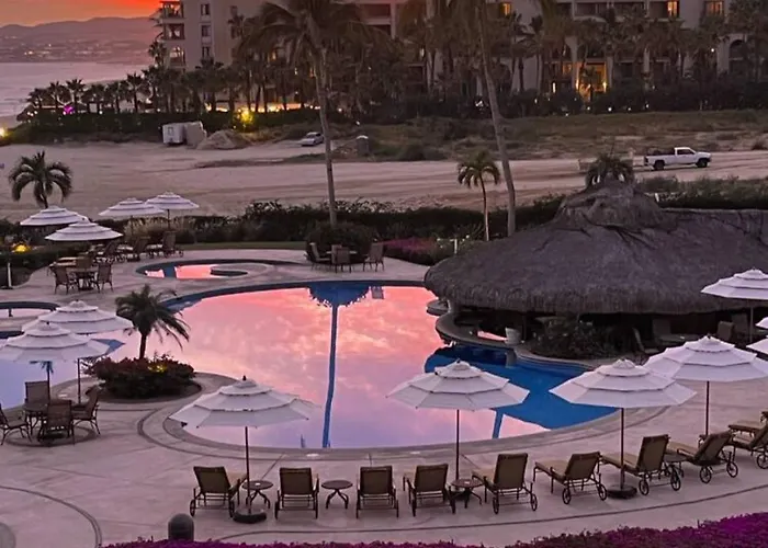 Chic Oceanfront Escape Near Surf Apartamento San José del Cabo